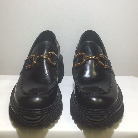 Steve Madden Black Loafers with Gold Accent - Picture 2 of 6